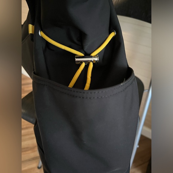 Issac Mizrahi IMNYC Bag / Lots of Pockets / Synthetic / Weekend / Baby Bag - Picture 9 of 10